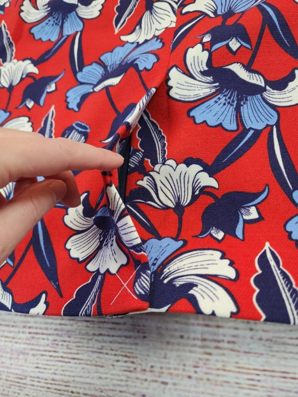 J. Crew Floral Pencil Skirt Size 14 Blue White Red Career Office Americana Bold - Picture 6 of 8